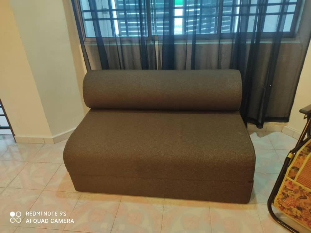 R&R Homestay Simpang Renggam Exterior foto